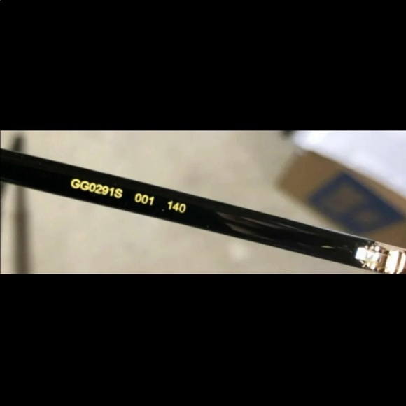 Gucci Sunglasses - Picture 12 of 15